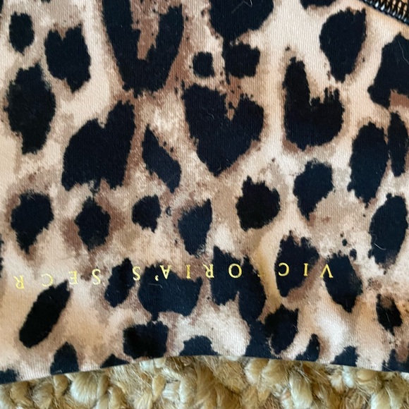 Victoria Secret leggings in leopard Sz 12 - Picture 5 of 6